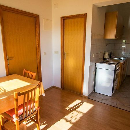 Apartments Zile Starigrad Paklenica Exteriör bild