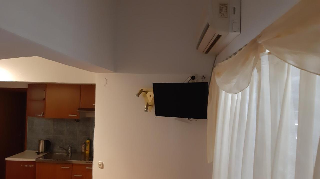 Apartments Zile Starigrad Paklenica Exteriör bild