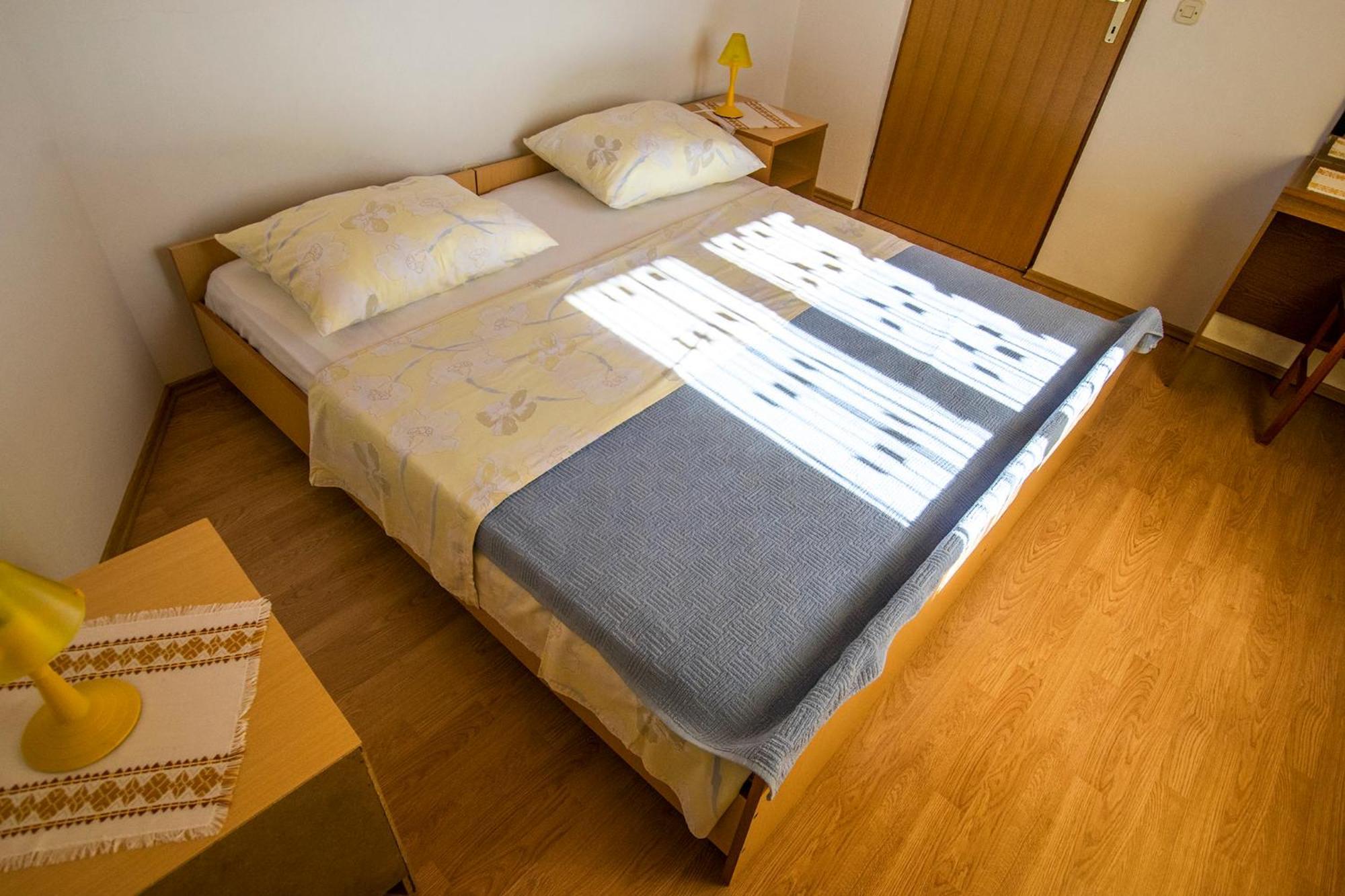 Apartments Zile Starigrad Paklenica Exteriör bild
