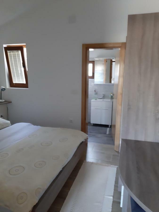 Apartments Zile Starigrad Paklenica Exteriör bild