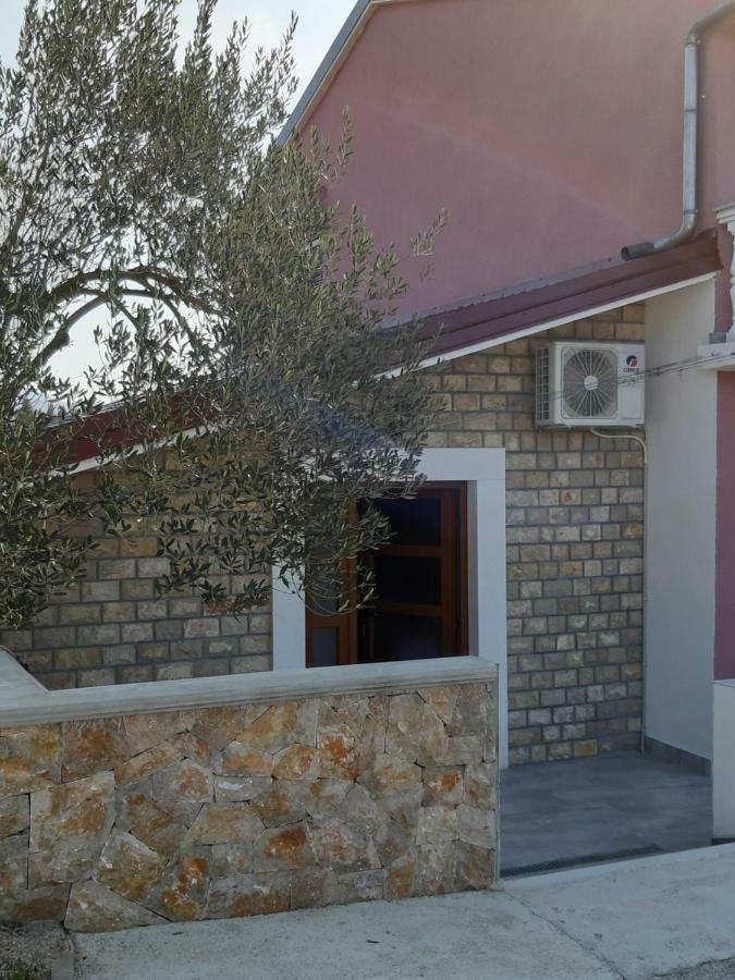 Apartments Zile Starigrad Paklenica Exteriör bild